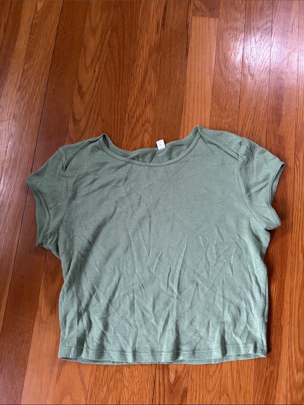 PacSun Sage Green short Tee. Size large. Good condition. No holes/stains.